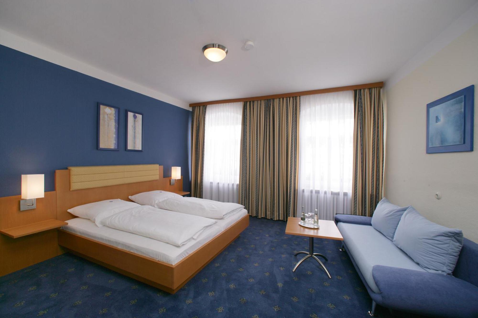 דכאו Altstadt-Hotel Zieglerbraeu מראה חיצוני תמונה