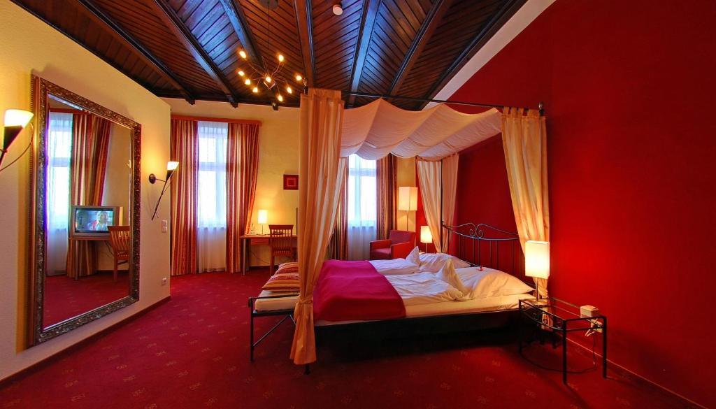 דכאו Altstadt-Hotel Zieglerbraeu חדר תמונה